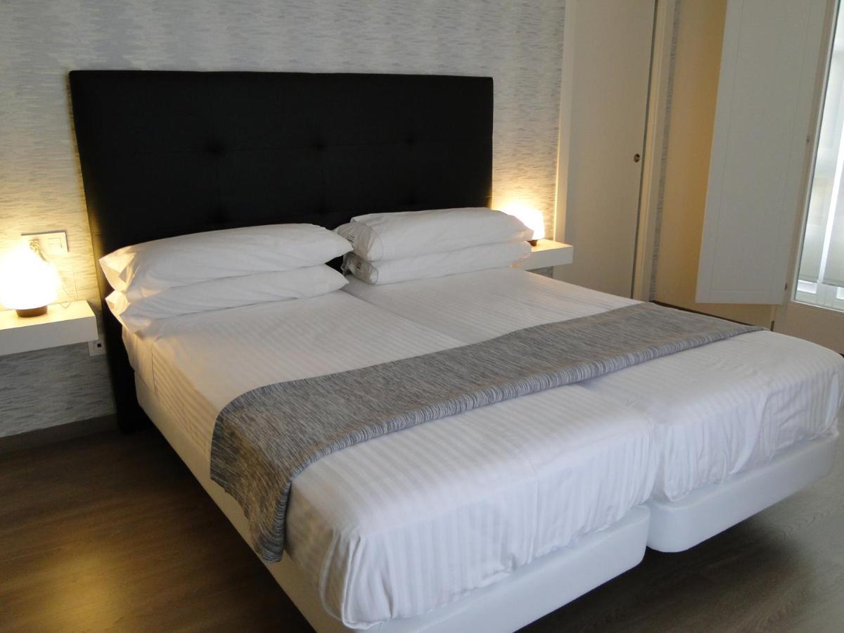 Pension Marviva Hotel กอร์คูบิญอน ภายนอก รูปภาพ